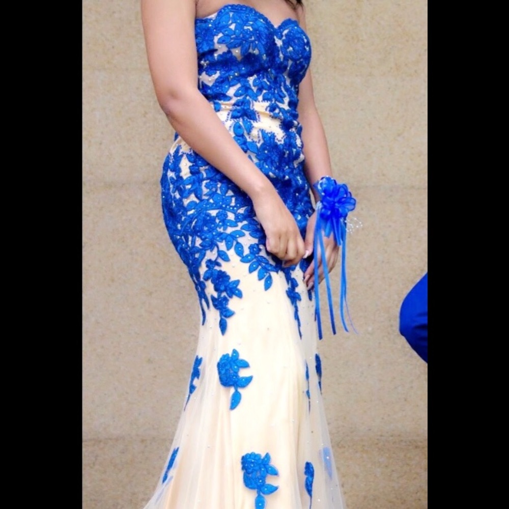 Prom dress